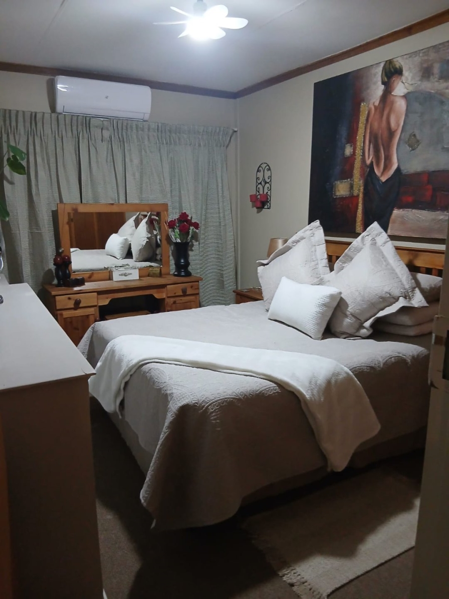 2 Bedroom Property for Sale in Pellissier Free State